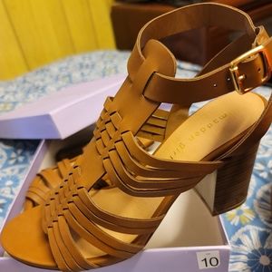 NEW Madden Girl Sandals size 10